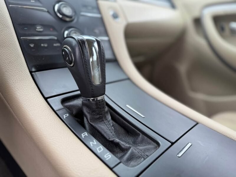 2013 FORD TAURUS SEL